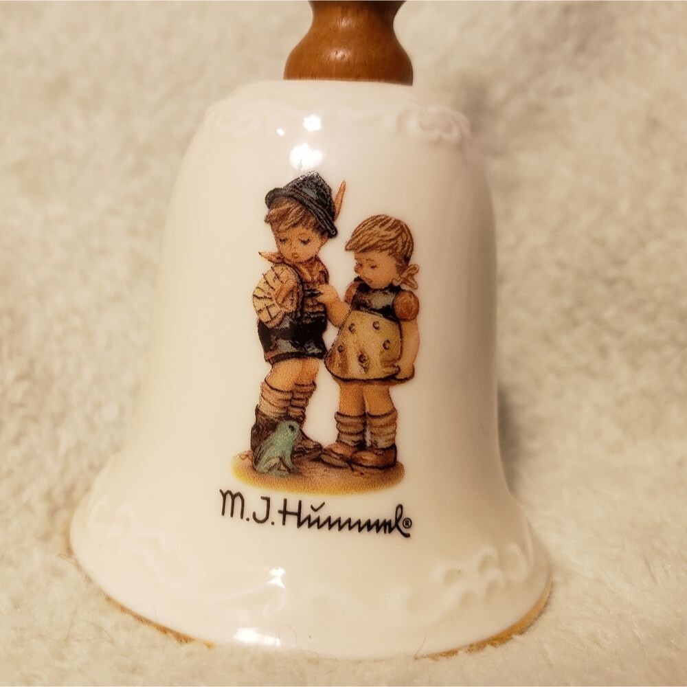 MJ Hummell Bell Timid Little Sister